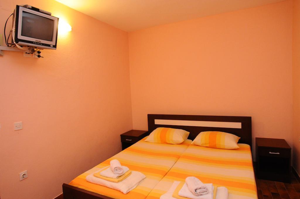Vila Apartments Lidija Petrovac Rum bild